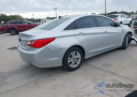 2013 Hyundai Sonata Gls z USA, uszkodzony, nr VIN 5NPEB4AC5DH551789